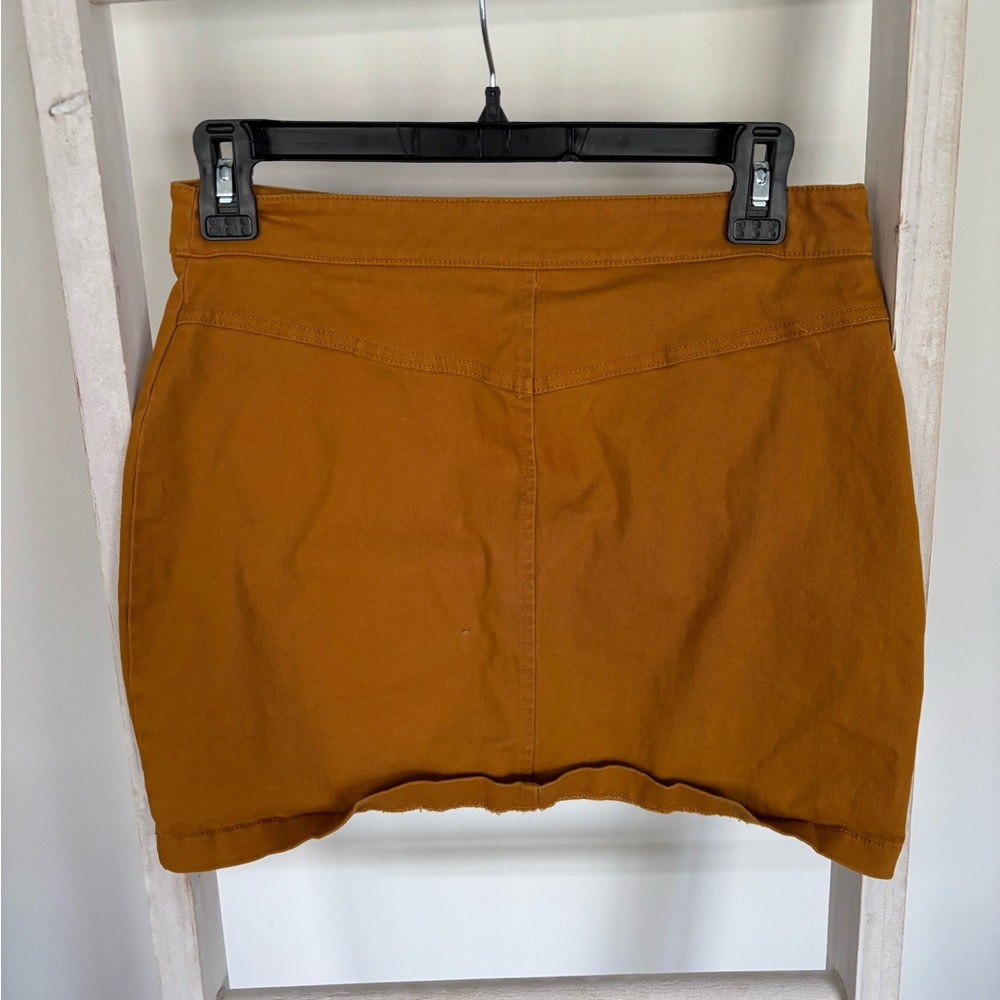Tan Skirt - Picture 3 of 3